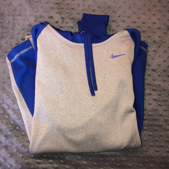 Nike Tops - Gray/Blue Nike Therma-Fit Pullover Hoodie - Size XS